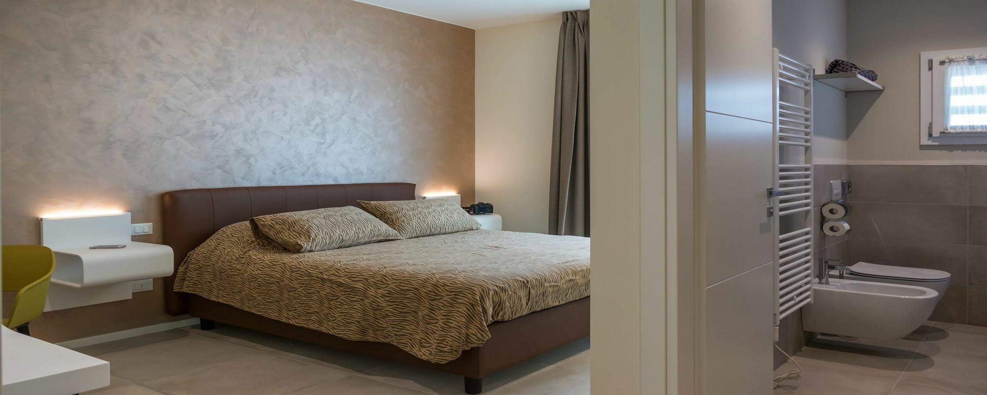 Hotel Buena Onda 페스키에라델가르다 외부 사진